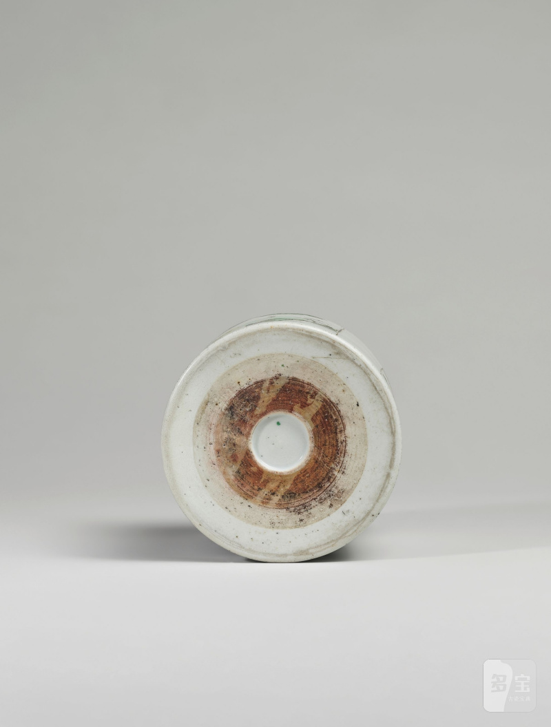 清康熙 五彩人物圖筆筒 | PORTE-PINCEAUX EN PORCELAINE DE LA FAMILLE VERTE, BITONG - 图9
